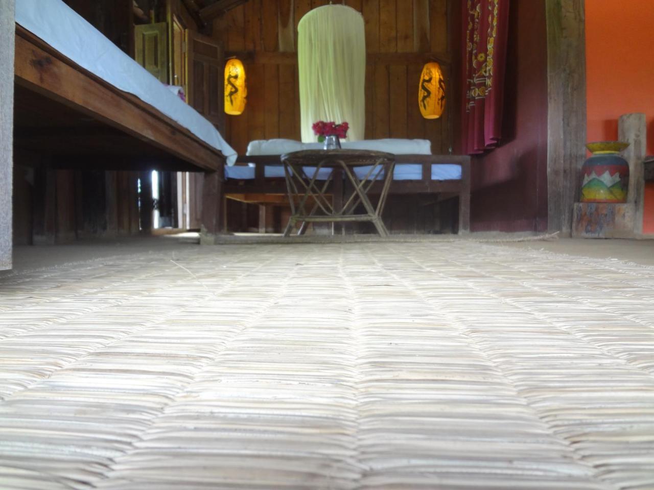 Shanta Ghar A Rustic Guesthouse Chitwan Buitenkant foto